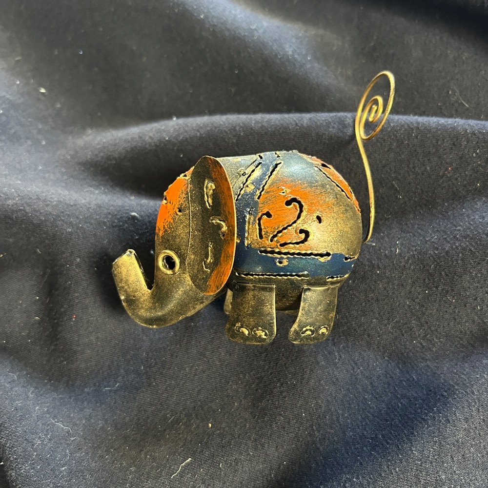 Elephant Note Holder